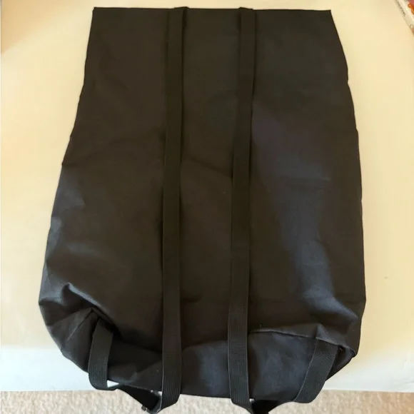 On Running Backpack - Picture 2 of 3